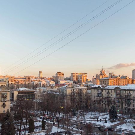 Self Check-In Apartments Kiev Exteriör bild