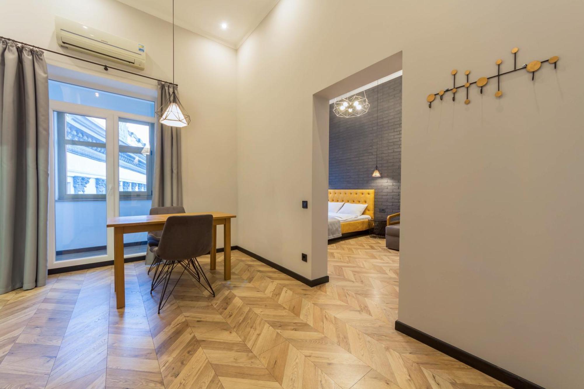 Self Check-In Apartments Kiev Exteriör bild